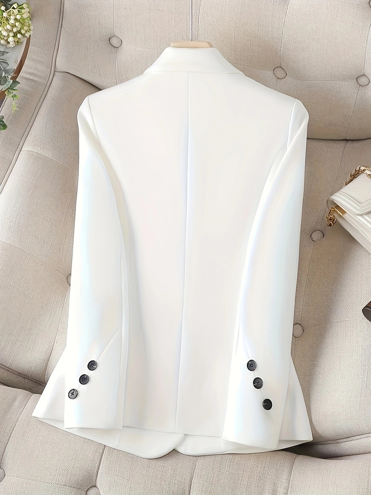 Blazer-Feminino-Branco-com-Botao