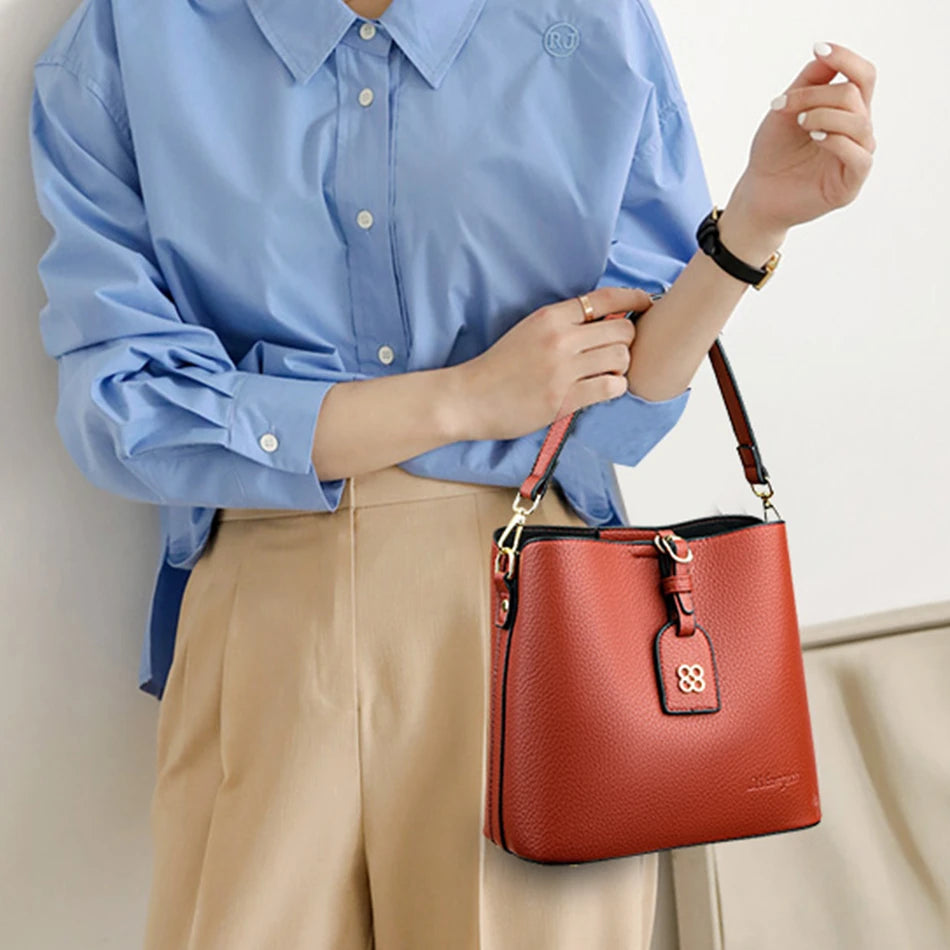 Bolsa-Feminina-de-Couro-Savi