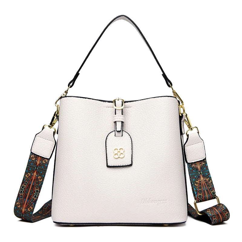 Bolsa-Feminina-de-Couro-Savi