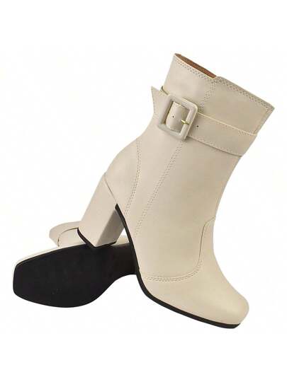 Bota-Feminina-Cano-Curto-Com-Fivela-Bege