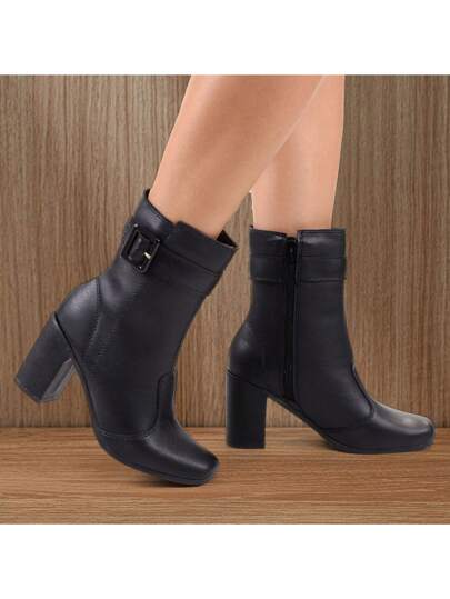 Bota-Feminina-Cano-Curto-Com-Fivela-Preta