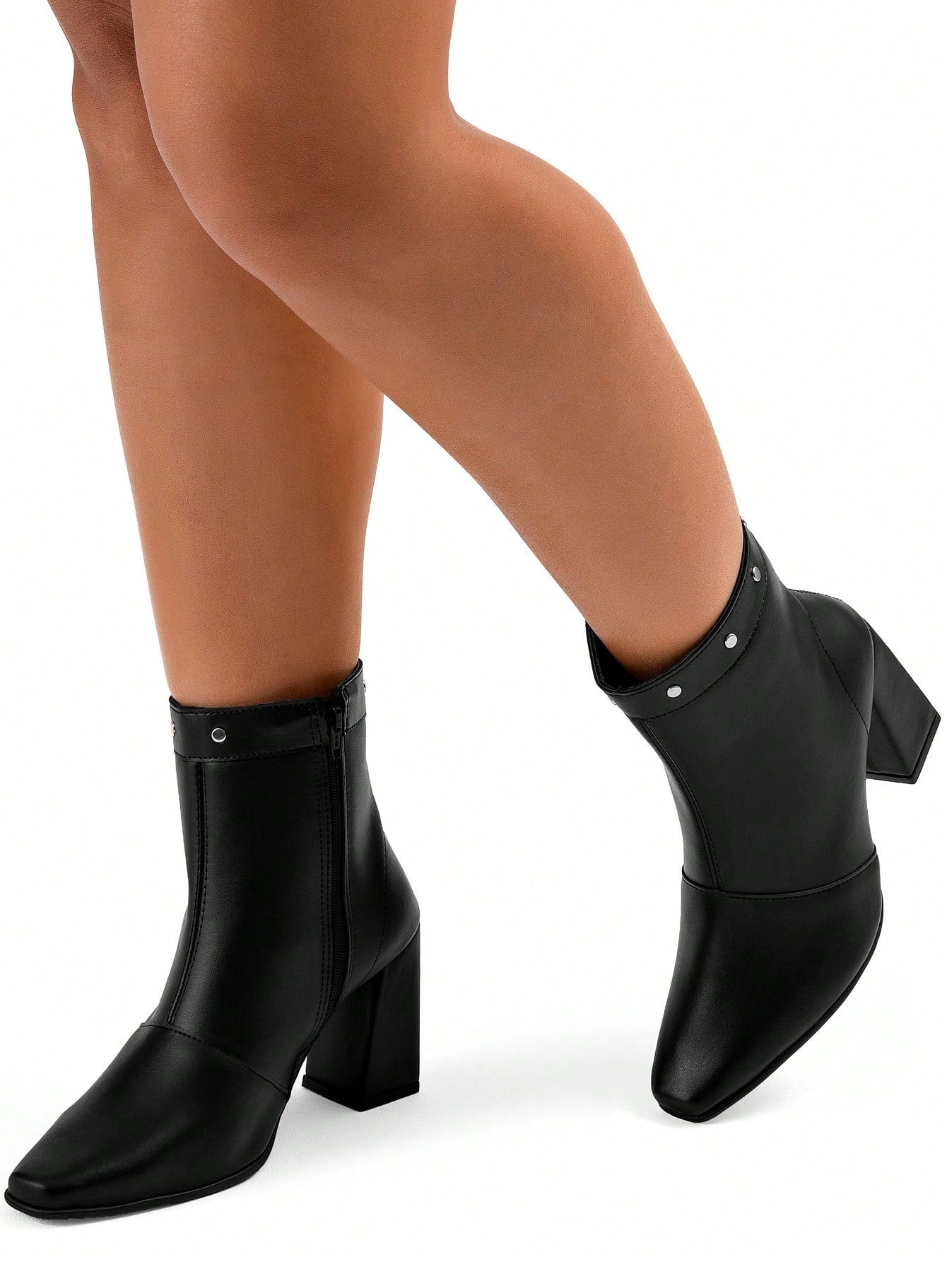 Bota-Feminina-Cano-Curto-Salto-Alto-Preta