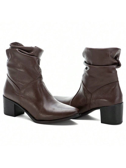 Bota-Feminina-Cano-Curto-Salto-Baixo