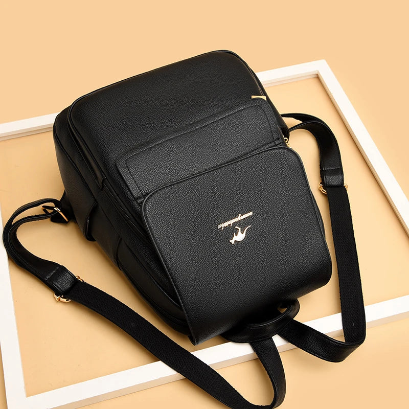 Mochila-Feminina-de-Couro-Lash