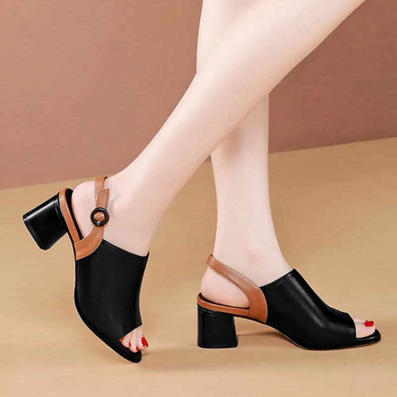 Sandália-Feminina-em-Couro-Peep-Toe