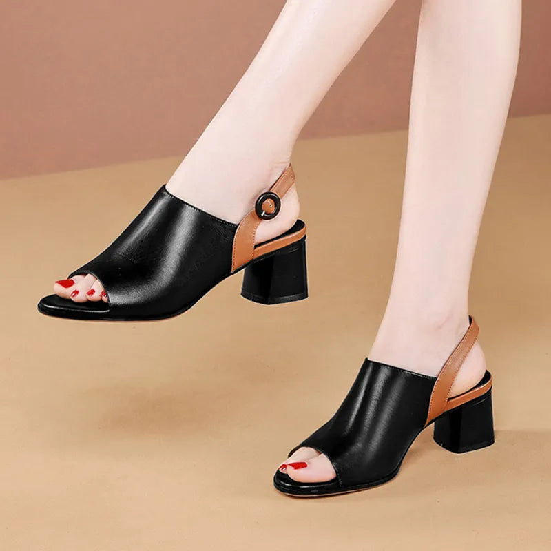 Sandália-Feminina-em-Couro-Peep-Toe