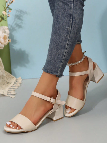 Sandália-Feminina-Salto-Baixo-ViaStar-bellibrasil